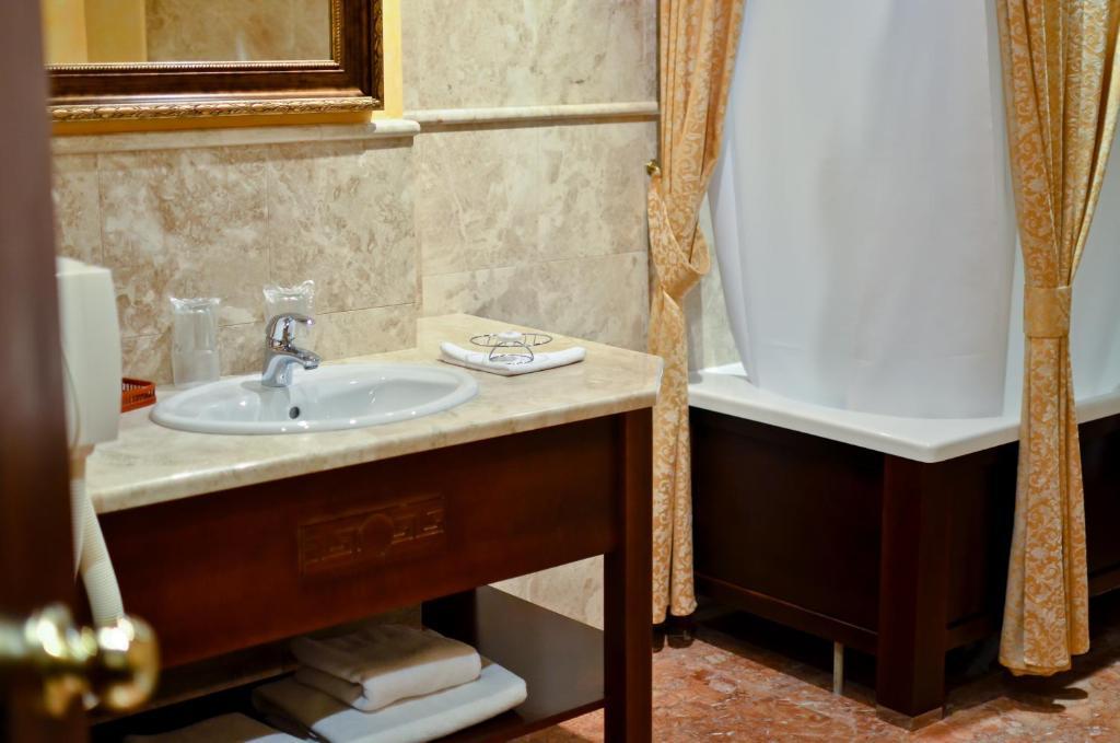 فندق Optima Collection دنيبروبيتروفسك الغرفة الصورة